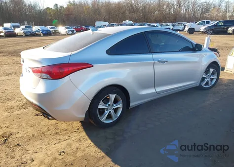 2013 Hyundai Elantra Gs from USA, damaged, VIN KMHDH6AE0DU010562